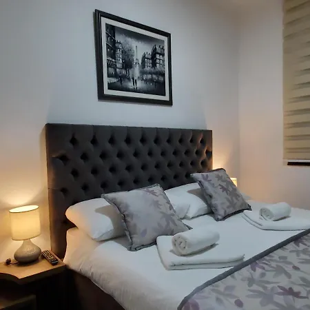 Hills Royal 公寓 兹拉蒂博尔